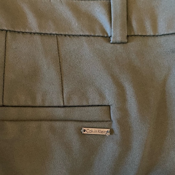 CK Cropped Pants - Picture 3 of 5